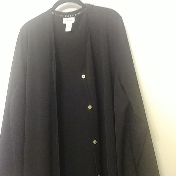 Avenue Dresses & Skirts - Long button down coat or dress.